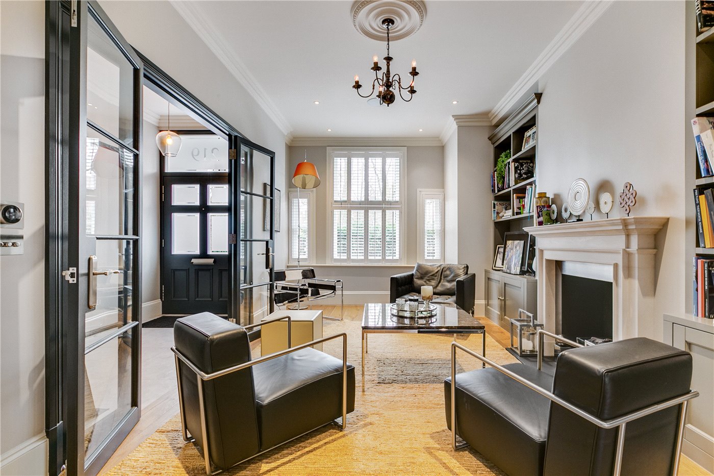New Kings Road, Fulham/Parsons Green, London, SW6